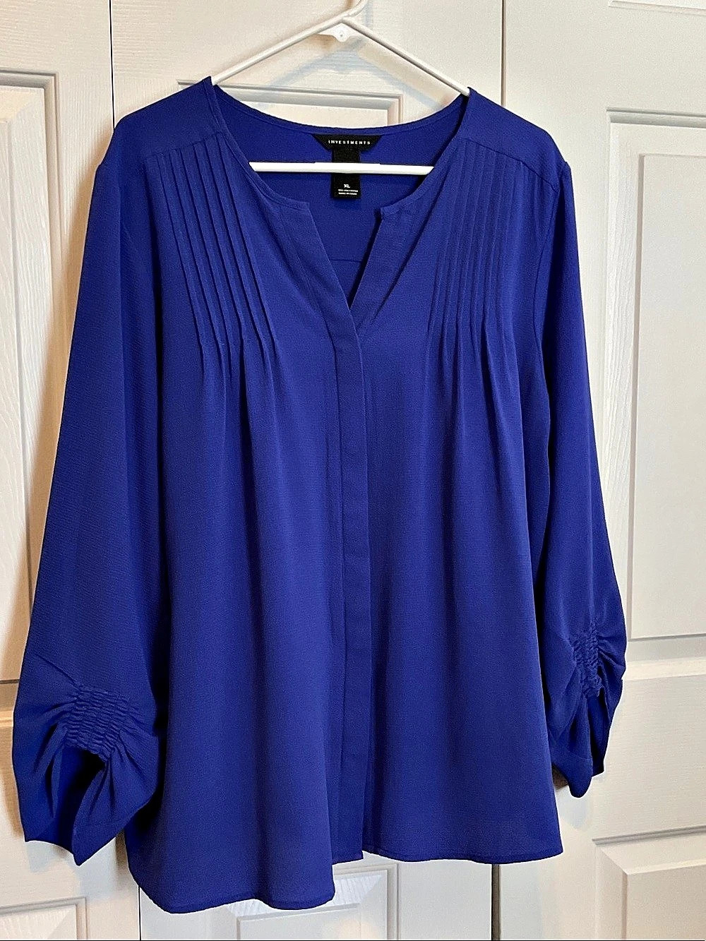 Investments women's Pleated Blouse in Blue Size XL Like New